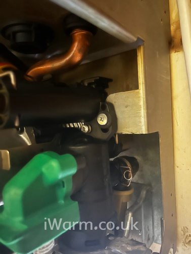 Worcester 30 CDi boiler repair Grimsby DN32 new return manifold Worcester 30 CDi boiler repair Grimsby DN32 new return manifold